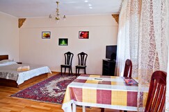 Lessor Apartment 104