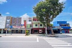 Hotel O near Stadion Pahoman formerly Rama Shinta Guest House