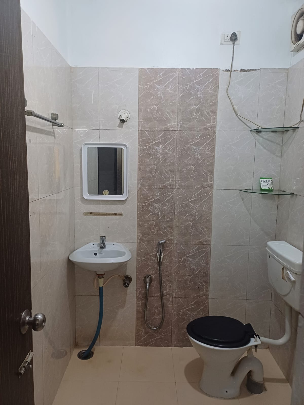 Aastha Homes | Entire 2BHK AC Apartments | 200m From Golden Beach - Tap to explore photos