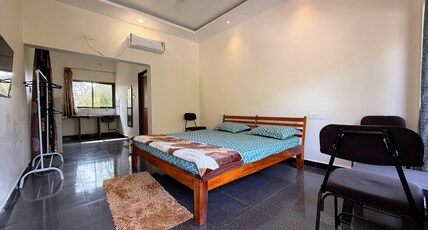 Dev Homestays Room Type - Bedroom 1