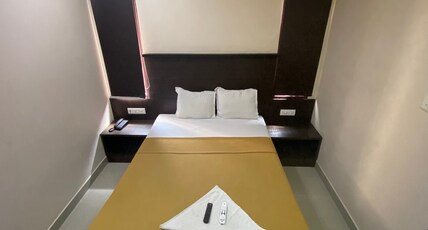 Hotel Lebanon Inn Room Type - Deluxe Double AC