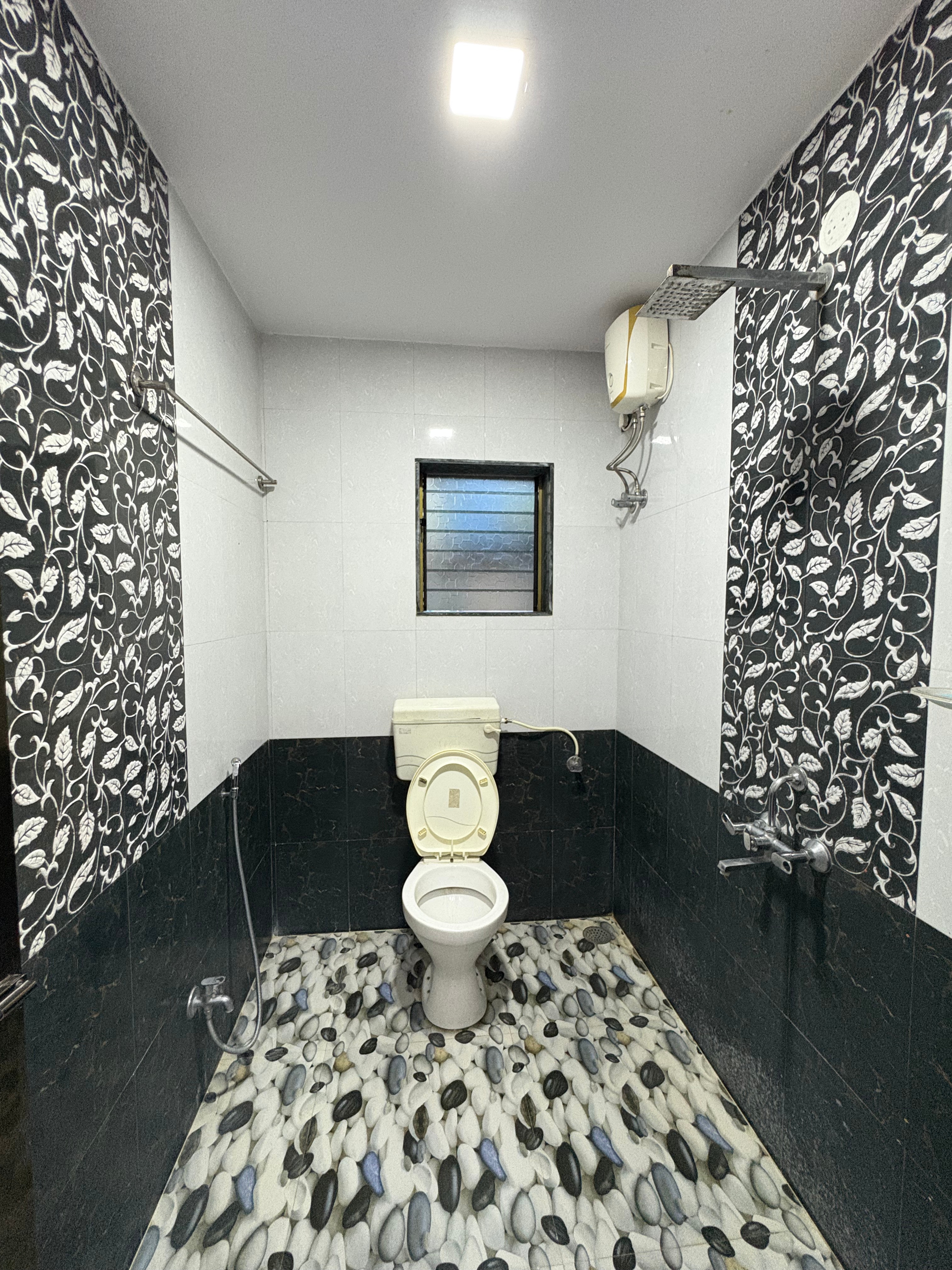Shinde Guest House - Tap to explore photos