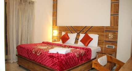 ROMANZIA Room Type - Queen Room B