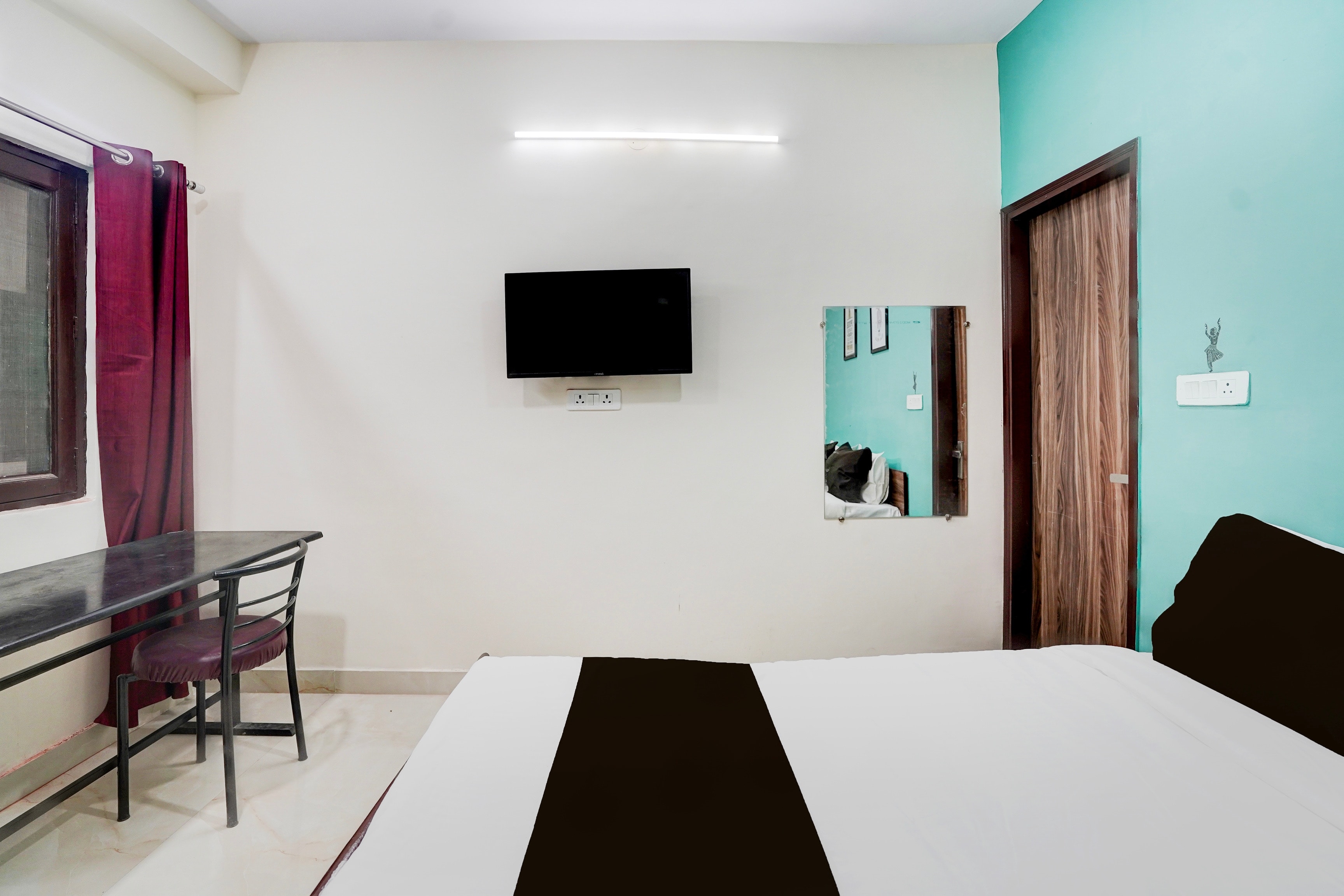 Super Hotel O Shivam Residency - Tap to explore photos