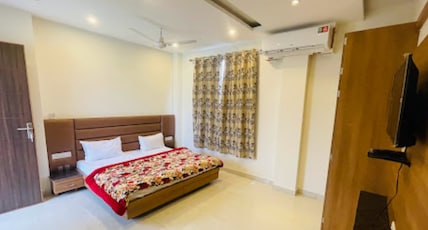The Maple Farms and Hotel Room Type - Deluxe Room The Maple Farms and Hotel Room Type - Deluxe Room