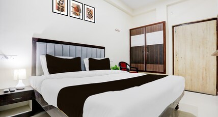 Super Collection O Nagwa Lanka Varanasi Room Type - Classic with Balcony