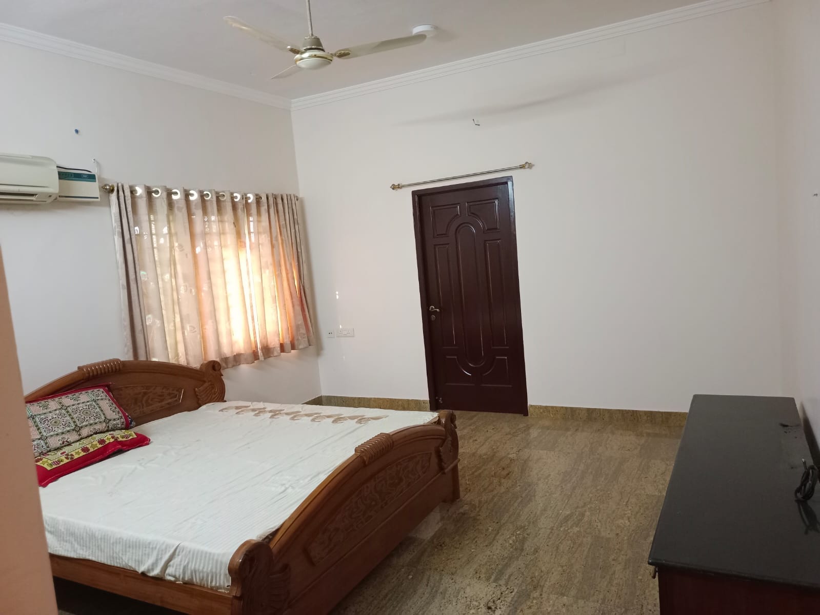 Play N Stay Chennai - Tap to explore photos