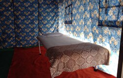 Deluxe Family Tent 