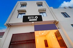 Super OYO Hotel O Varanasi - Prayagraj Crossway Formerly Holiday Home