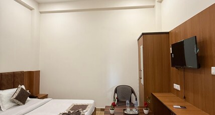 Hotel shree dharan IN Room Type - Bedroom 6