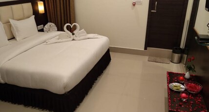 Hotel Anandi Inn By BookingCare Room Type - Deluxe