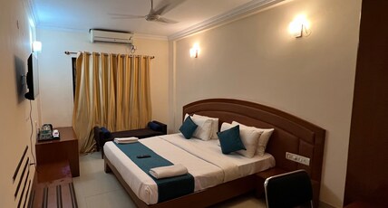 Blue Bliss Hotels By PPH Living - Infantry Road Room Type - Deluxe Double Room AC