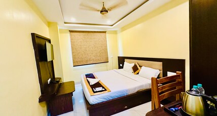 Hotel Sagar Inn Room Type - Deluxe Double