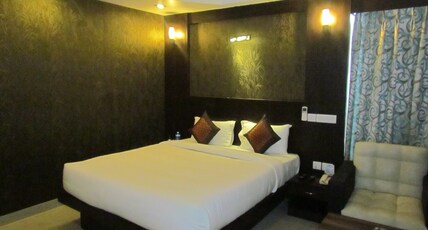 Hotel Ashoka International Room Type - Deluxe Room