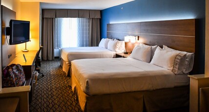 Holiday Inn Express Hotel & Suites - Concord Room Type - 2 Queen Standard