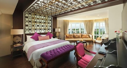 Fragrant Nature Kochi - A Five Star Classified Hotel Room Type - Royal Dutch Suite Room with BathTub and Private Terrace Fragrant Nature Kochi - A Five Star Classified Hotel Room Type - Royal Dutch Suite Room with BathTub and Private Terrace