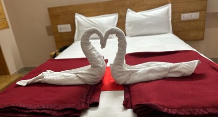 Dwaraka Inn Room Type - Standard Non AC Room