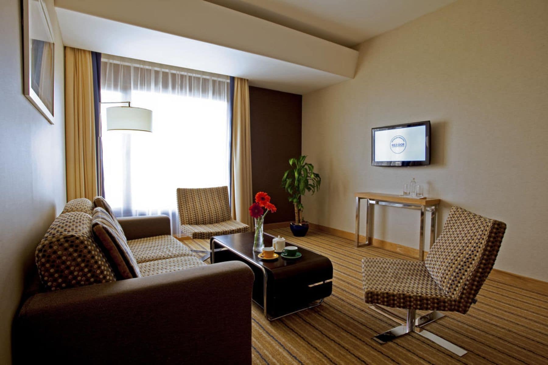 Park Inn by Radisson Muscat - Tap to explore photos