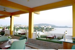 Sargam Sadan A Boutique Lake View Hotel