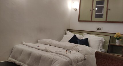 Vinayak Home Stay Room Type - Economy room