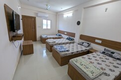 Mahadev Luxury Guest House