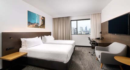 Holiday Inn WEST PERTH Room Type - 2 Single Beds Standard City View
