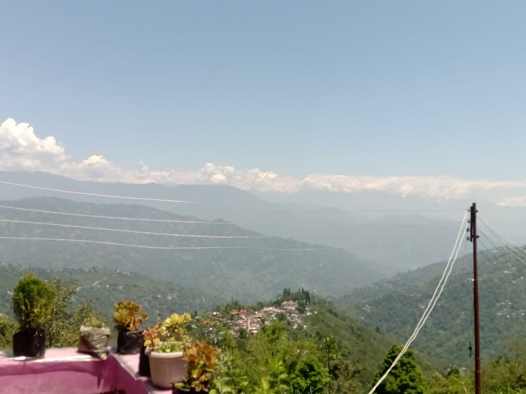 U turn Moktan Homestay - Tap to explore photos