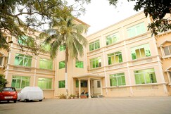 Aastha Homes | Entire 2BHK AC Apartments | 200m From Golden Beach