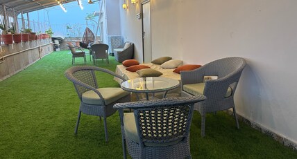 Cozy penthouse 2bhk terrace in Banjara Hills Room Type - Cozy penthouse 2bhk terrace in Banjara Hills