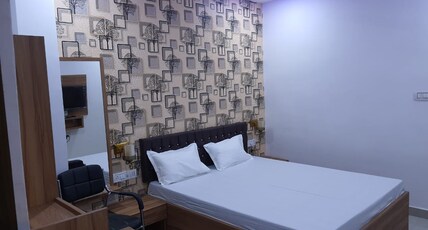 Hotel Krishna Inn Room Type - Luxury Room