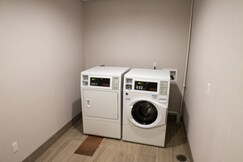 Holiday Inn Express & Suites Fort Wayne North