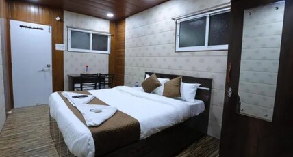 Via Shiv Vandana Inn Room Type - Premium Room