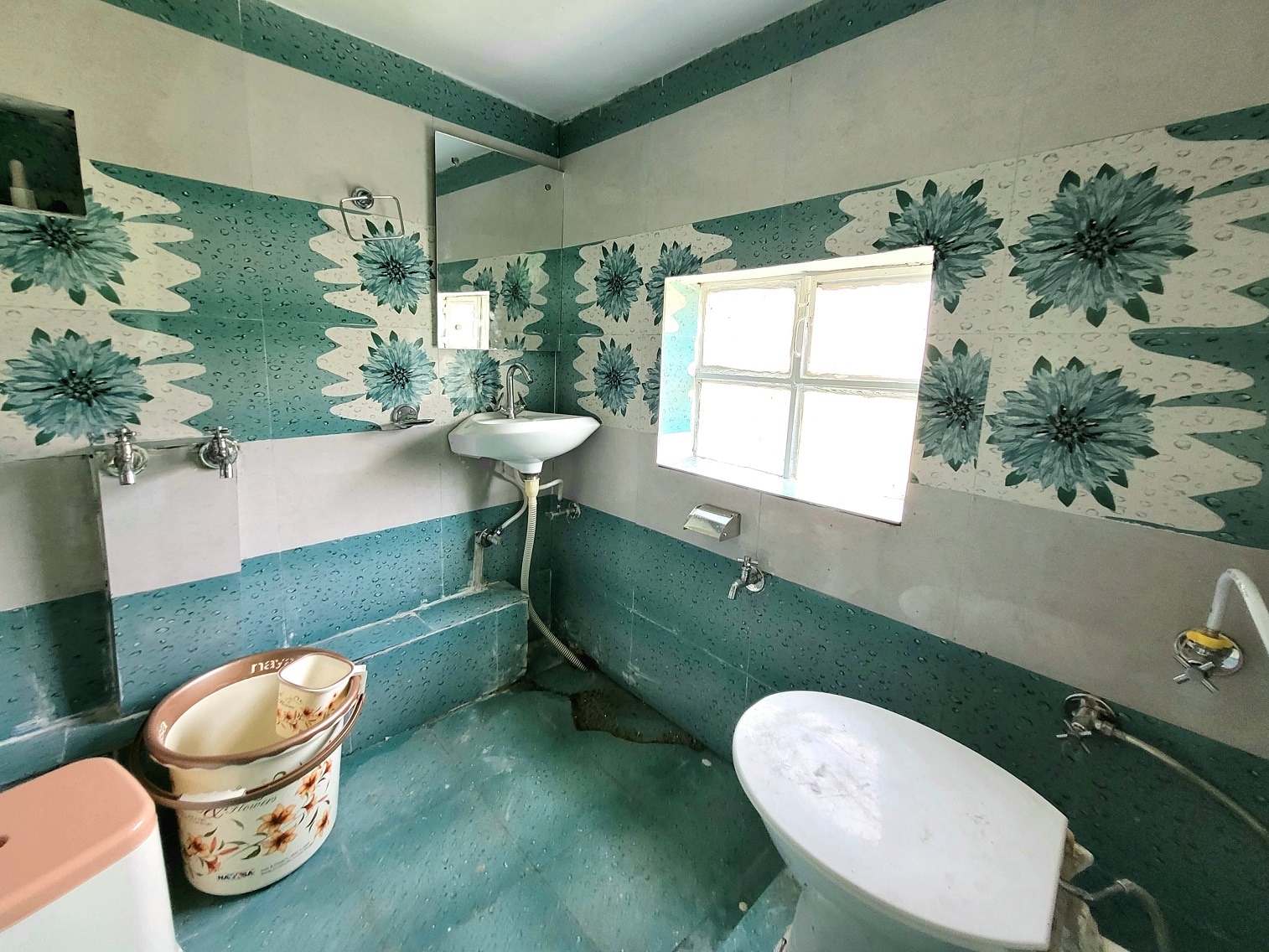 Cottage Heritage Charm - Tap to explore photos