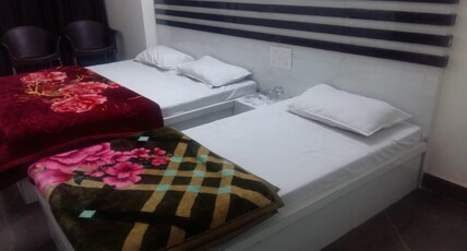 Hotel Shiva Room Type - comfort triple bed non ac