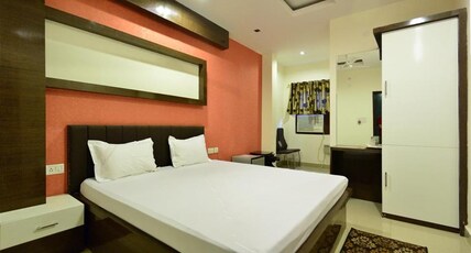 hotel just 9inn Room Type - Deluxe Room