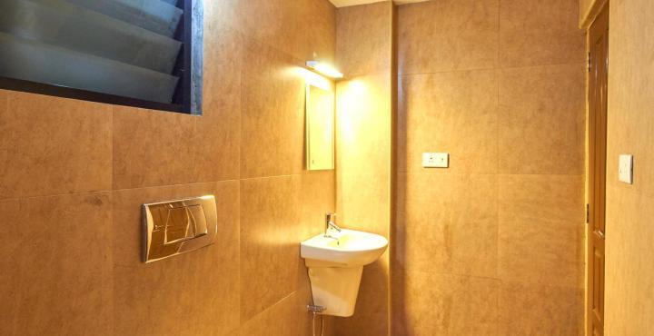 Hotel Metro Kochin - Tap to explore photos