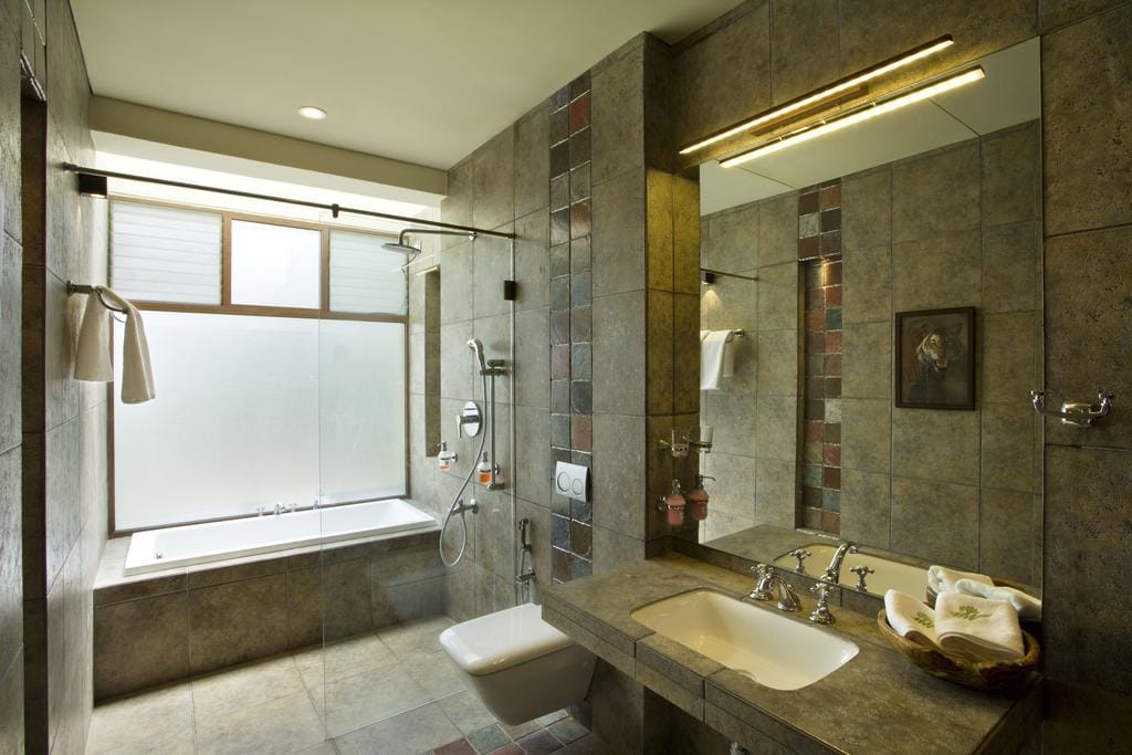 Waterwoods Lodges & Resorts - Tap to explore photos