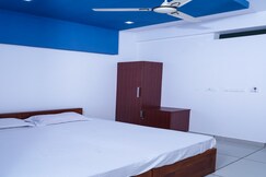 Thekkumpuram Residency - Calicut Airport (3 Km)