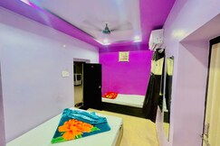 Kesar Guest House