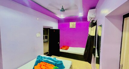 Kesar Guest House Room Type - Deluxe Double bed  Ac Room