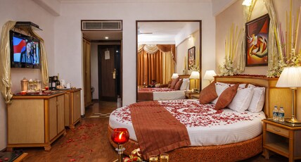 Hotel Sun Park Room Type - Honeymoon AC Rooms
