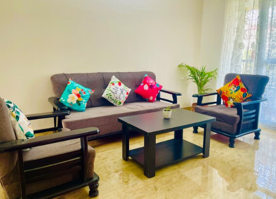 Travelers Home for groups and families - Tap to explore photos