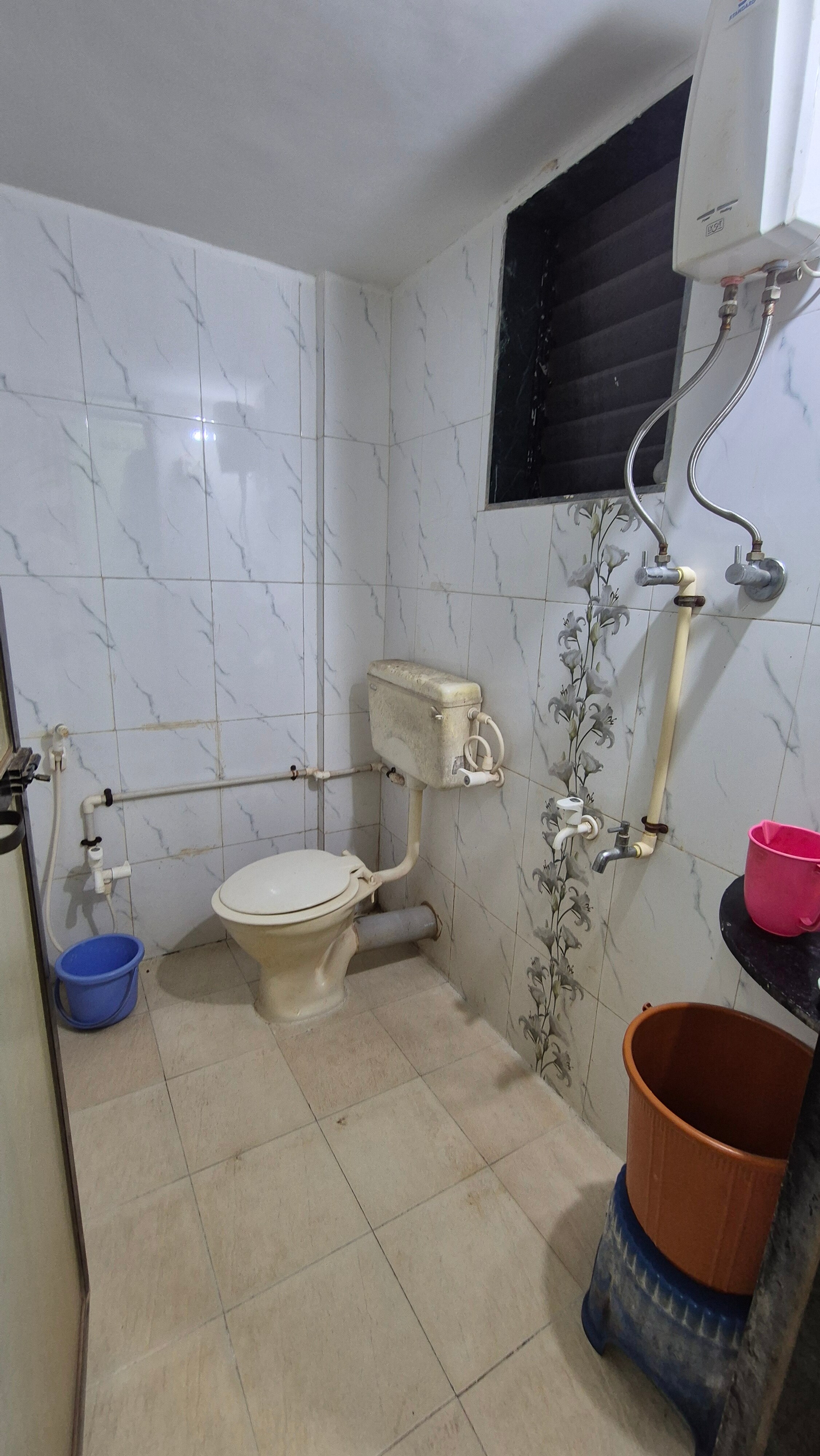 Khadpe Home - Tap to explore photos