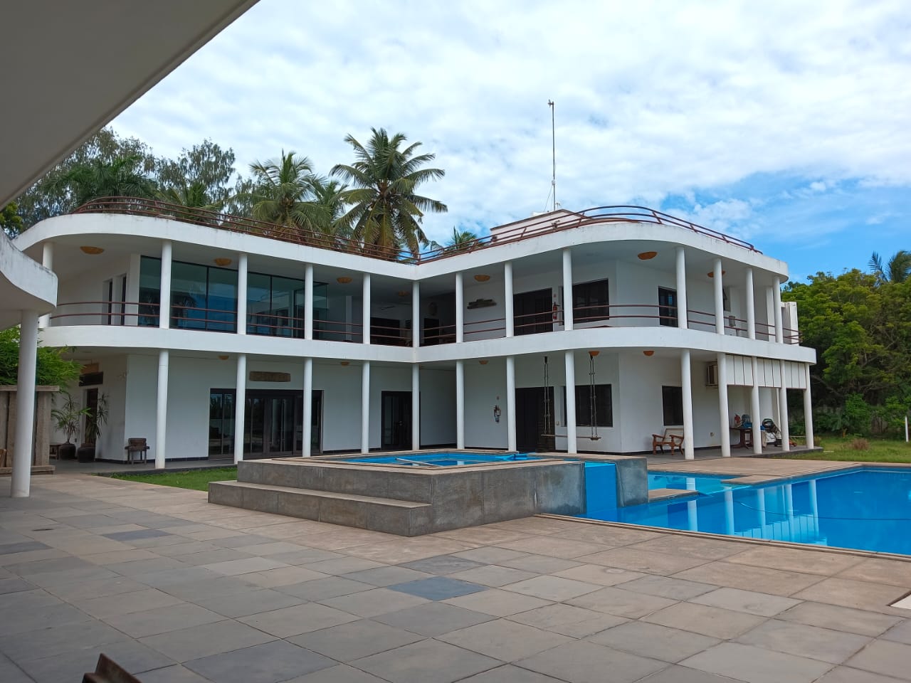 WOM Beach Front Heritage Villa - Tap to explore photos