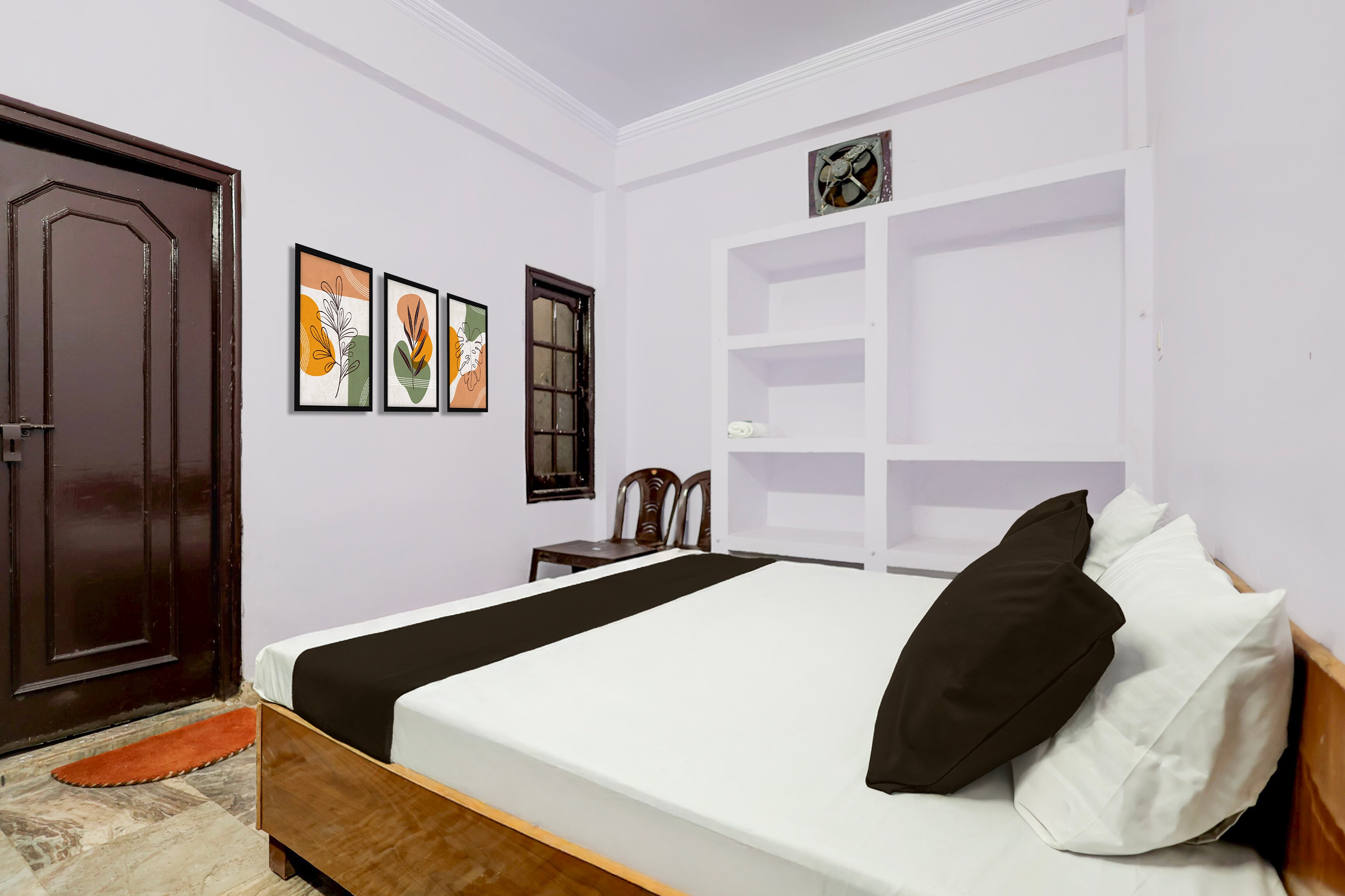Spot On Alpha Guest House - Tap to explore photos