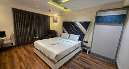 V Grand Room Type - Deluxe