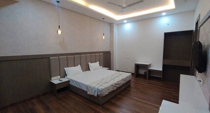 The Grand Motel Room Type - Double Bed AC room