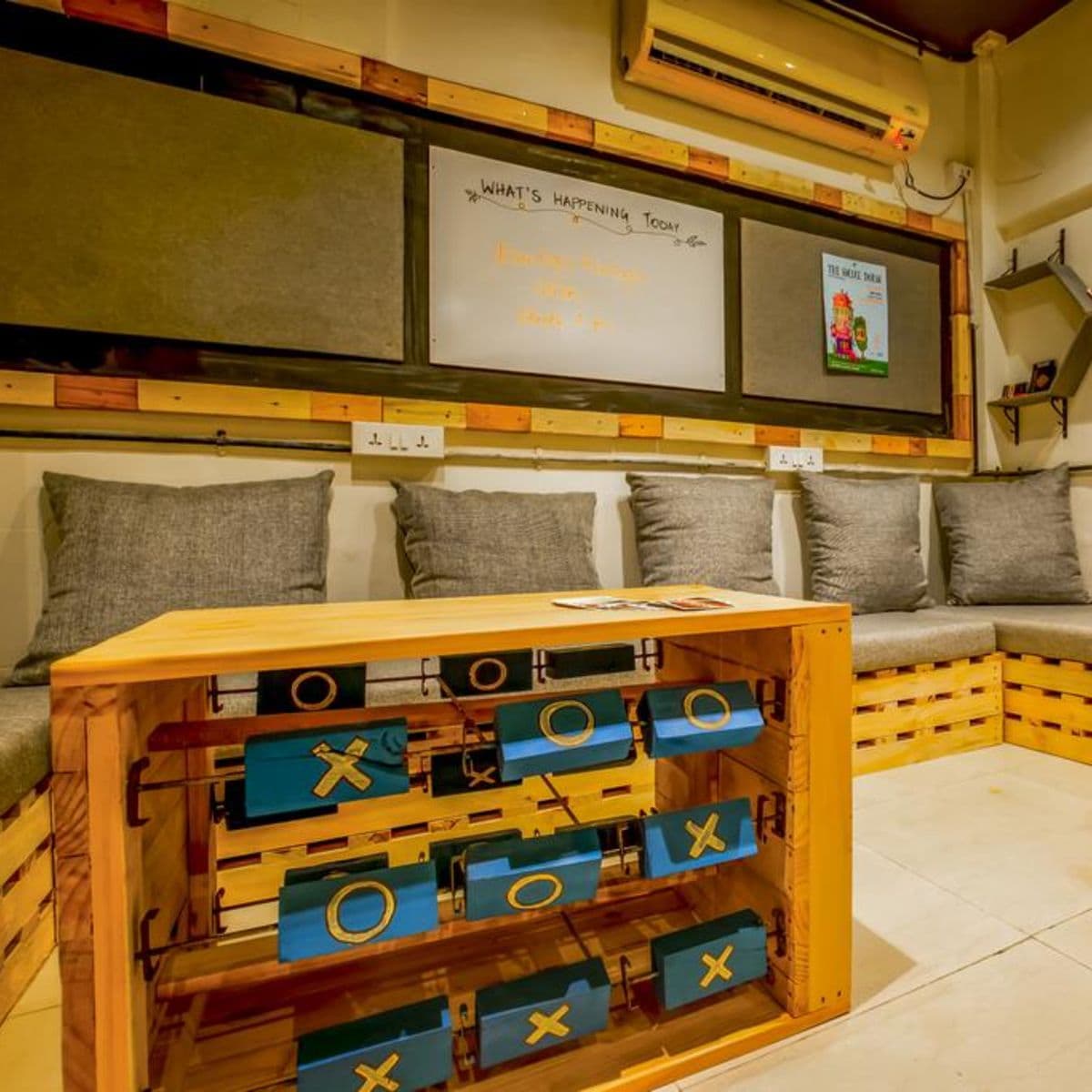 Locomo Hostel OG - Stay Work Eat - Tap to explore photos