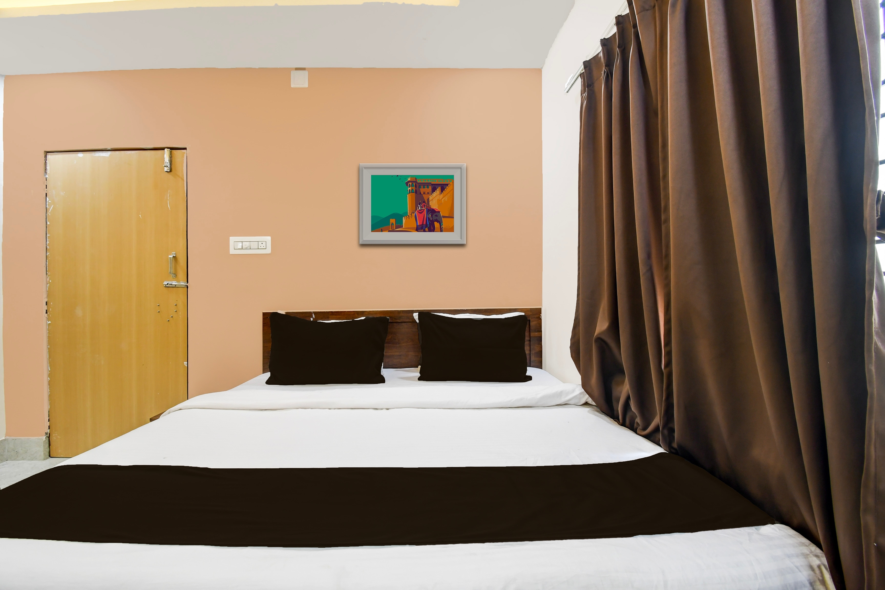 Hotel O ALYSAN STAY - Tap to explore photos