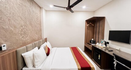 Anjushree Value Stay Room Type - Standard Room With King Bed